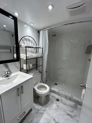 Toronto Cozy Home Retreat Διαμέρισμα