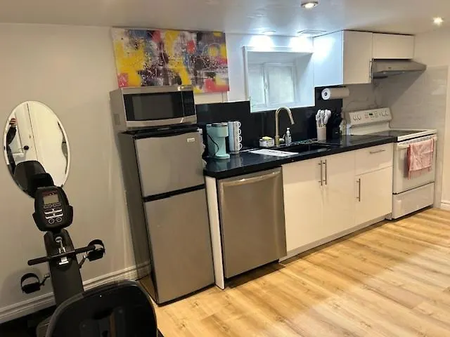 Διαμέρισμα Toronto Cozy Home Retreat